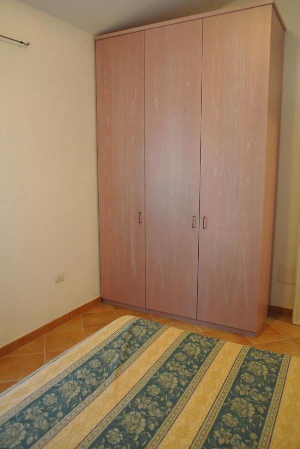 Case Vacanza Fenicotteri San Teodoro  Exterior foto